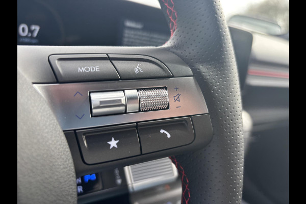 Hyundai Kona 1.6 T-GDI N Line 199pk versie! | Uniek in NL | Stoelverwarming | Adaptive Cruise Control | Elektrsich verstelbare stoelen | Dealer odnerhou