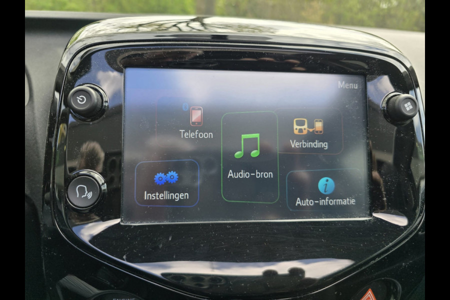 Peugeot 108 1.0 e-VTi Allure TOP! | 2E EIGENAAR | 12MND GARANTIE | CAMERA | LMV | KEYLESS |