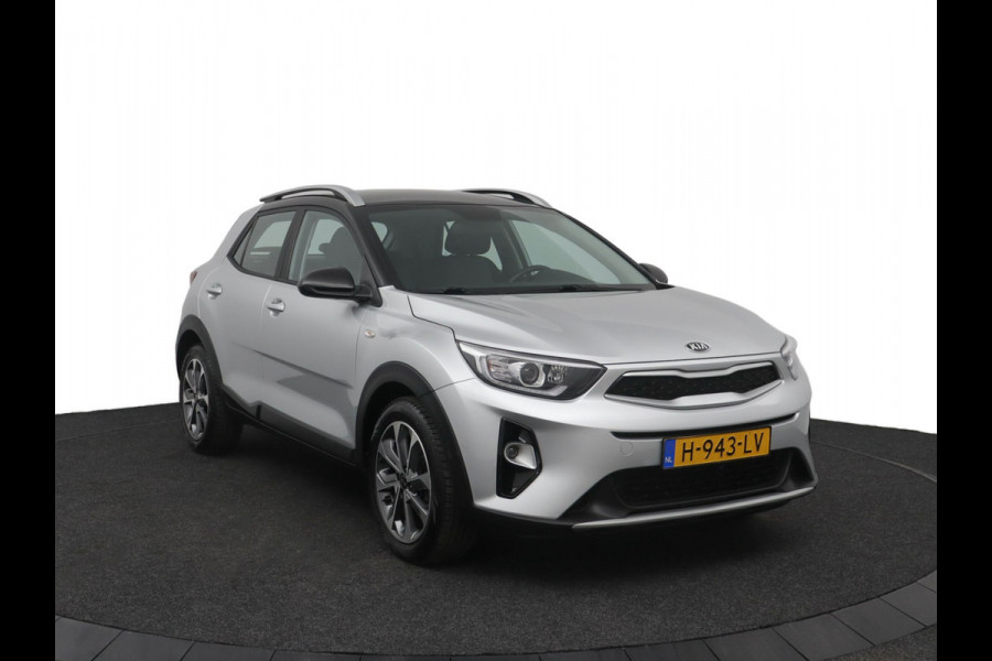 Kia Stonic 1.0 T-GDi DynamicLine - Navigatie - Airco - Cruise Control - Apple CarPlay/Android Auto - Camera - Fabrieksgarantie tot 03-2027