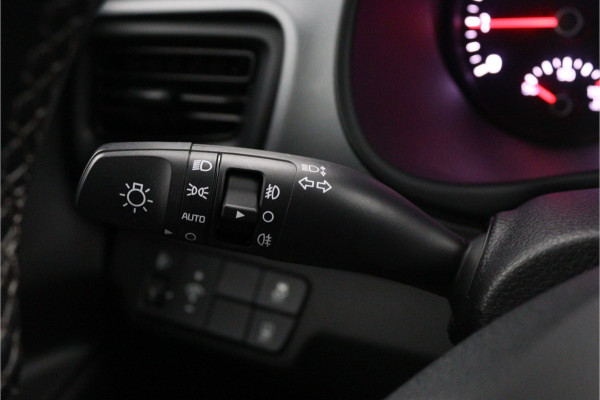 Kia Stonic 1.0 T-GDi DynamicLine - Navigatie - Airco - Cruise Control - Apple CarPlay/Android Auto - Camera - Fabrieksgarantie tot 03-2027