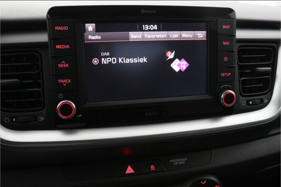Kia Stonic 1.0 T-GDi DynamicLine - Navigatie - Airco - Cruise Control - Apple CarPlay/Android Auto - Camera - Fabrieksgarantie tot 03-2027