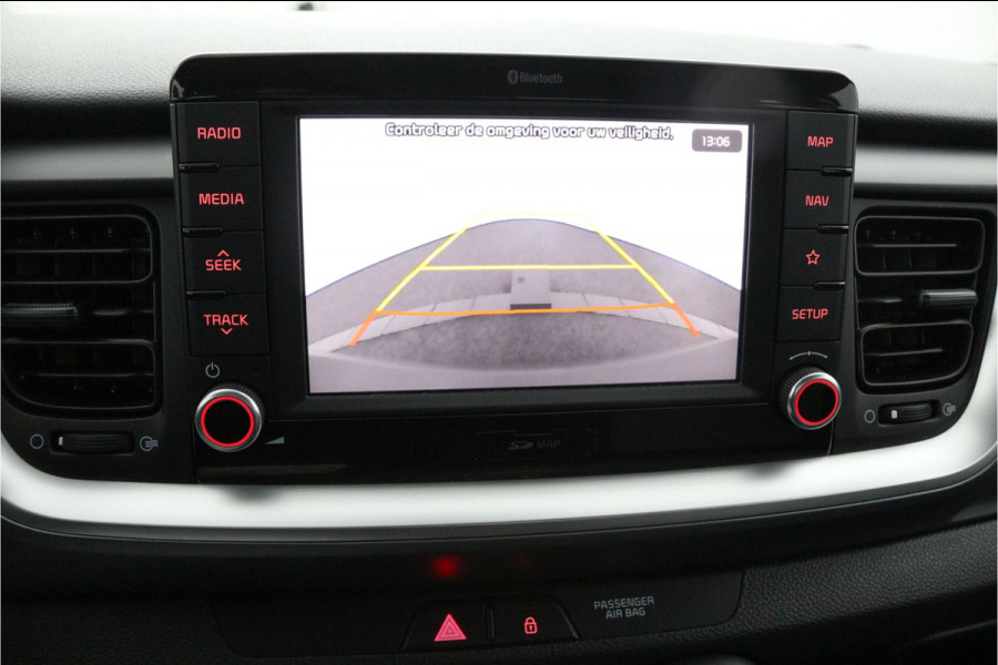 Kia Stonic 1.0 T-GDi DynamicLine - Navigatie - Airco - Cruise Control - Apple CarPlay/Android Auto - Camera - Fabrieksgarantie tot 03-2027
