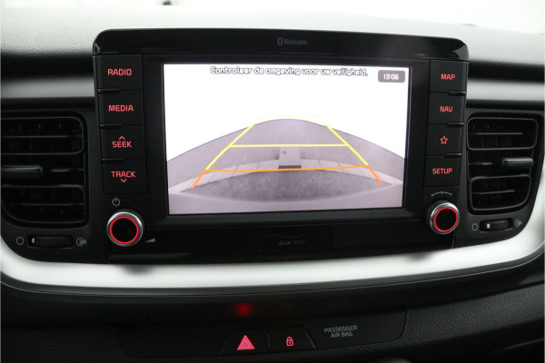 Kia Stonic 1.0 T-GDi DynamicLine - Navigatie - Airco - Cruise Control - Apple CarPlay/Android Auto - Camera - Fabrieksgarantie tot 03-2027