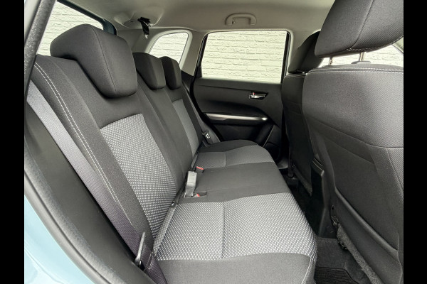 Suzuki Vitara 1.5 Hybrid Automaat Full led Adapt Cruise Clima Stoelverwarming Navigatie Carplay Dab+
