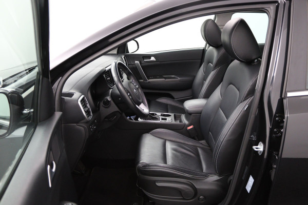 Kia Sportage 1.6 T-GDI DynamicPlusLine Automaat - Schuif-/kanteldak - Trekhaak - Keyless - Stoelverwarming - Apple CarPlay/Android Auto - Fabrieksgarantie tot 10-2026