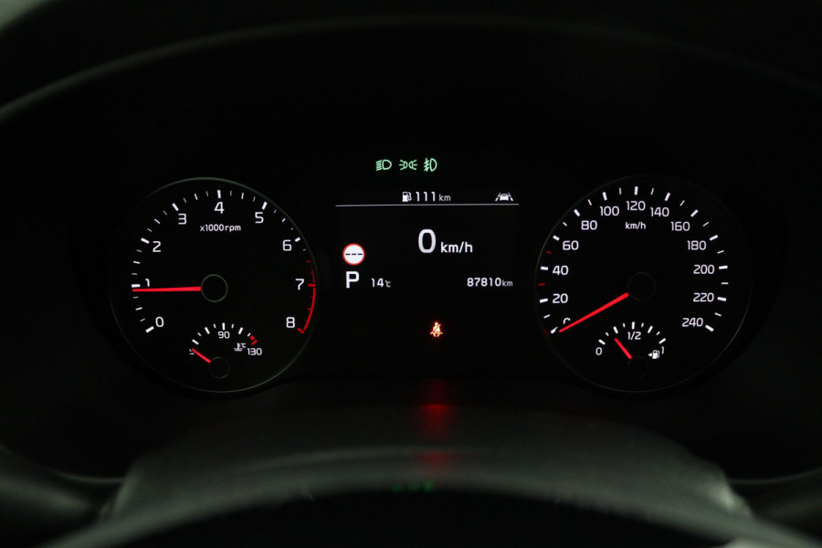 Kia Sportage 1.6 T-GDI DynamicPlusLine Automaat - Schuif-/kanteldak - Trekhaak - Keyless - Stoelverwarming - Apple CarPlay/Android Auto - Fabrieksgarantie tot 10-2026
