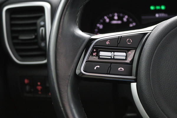 Kia Sportage 1.6 T-GDI DynamicPlusLine Automaat - Schuif-/kanteldak - Trekhaak - Keyless - Stoelverwarming - Apple CarPlay/Android Auto - Fabrieksgarantie tot 10-2026