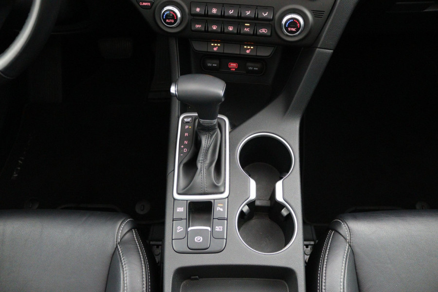 Kia Sportage 1.6 T-GDI DynamicPlusLine Automaat - Schuif-/kanteldak - Trekhaak - Keyless - Stoelverwarming - Apple CarPlay/Android Auto - Fabrieksgarantie tot 10-2026