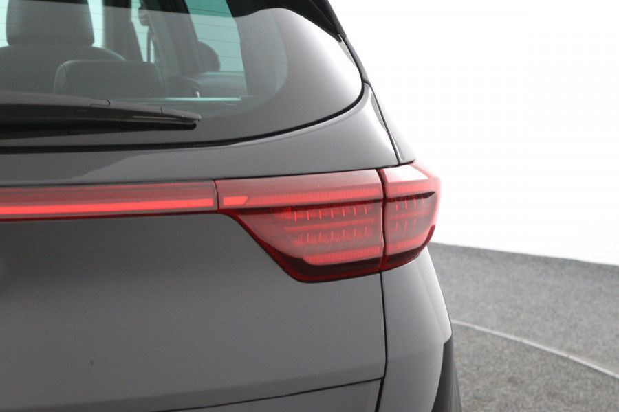 Kia Sportage 1.6 T-GDI DynamicPlusLine Automaat - Schuif-/kanteldak - Trekhaak - Keyless - Stoelverwarming - Apple CarPlay/Android Auto - Fabrieksgarantie tot 10-2026