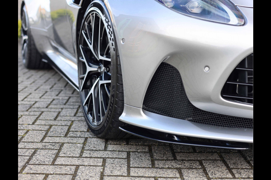 Aston Martin DB12 4.0 V8