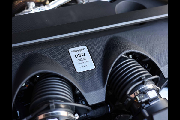 Aston Martin DB12 4.0 V8