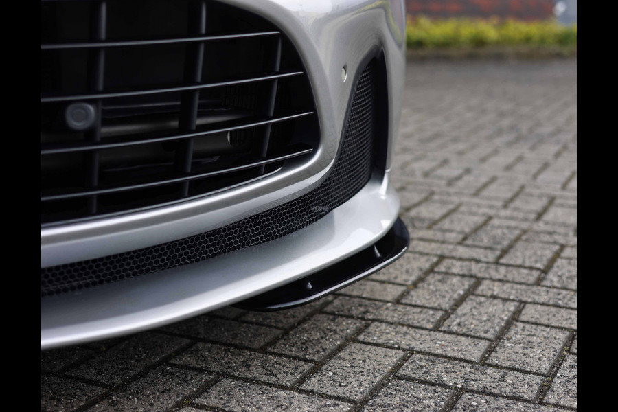 Aston Martin DB12 4.0 V8