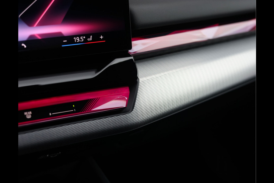 BMW 5 Serie Touring 550e xDrive | Trekhaak - M Sport Pro - Alcantara