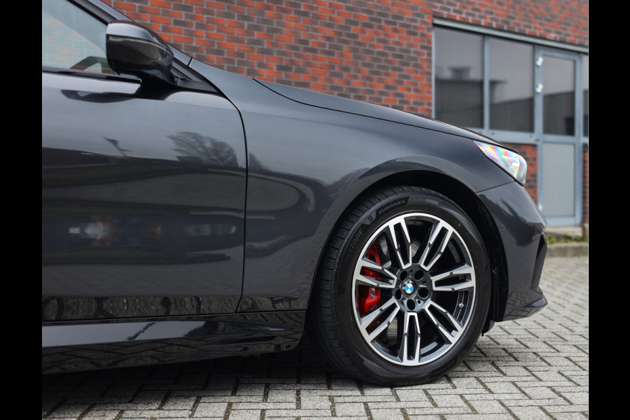 BMW 5 Serie Touring 550e xDrive | Trekhaak - M Sport Pro - Alcantara