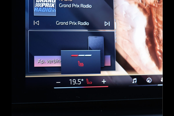 BMW 5 Serie Touring 550e xDrive | Trekhaak - M Sport Pro - Alcantara