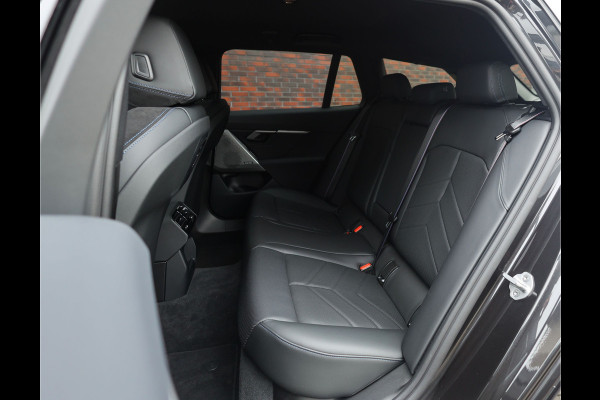 BMW 5 Serie Touring 550e xDrive | Trekhaak - M Sport Pro - Alcantara