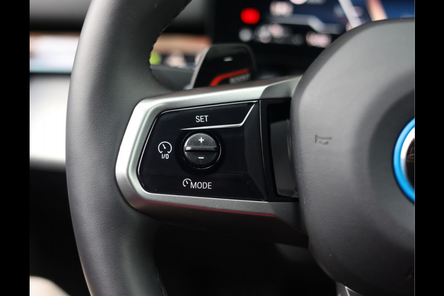 BMW 5 Serie Touring 550e xDrive | Trekhaak - M Sport Pro - Alcantara