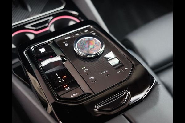 BMW 5 Serie Touring 550e xDrive | Trekhaak - M Sport Pro - Alcantara