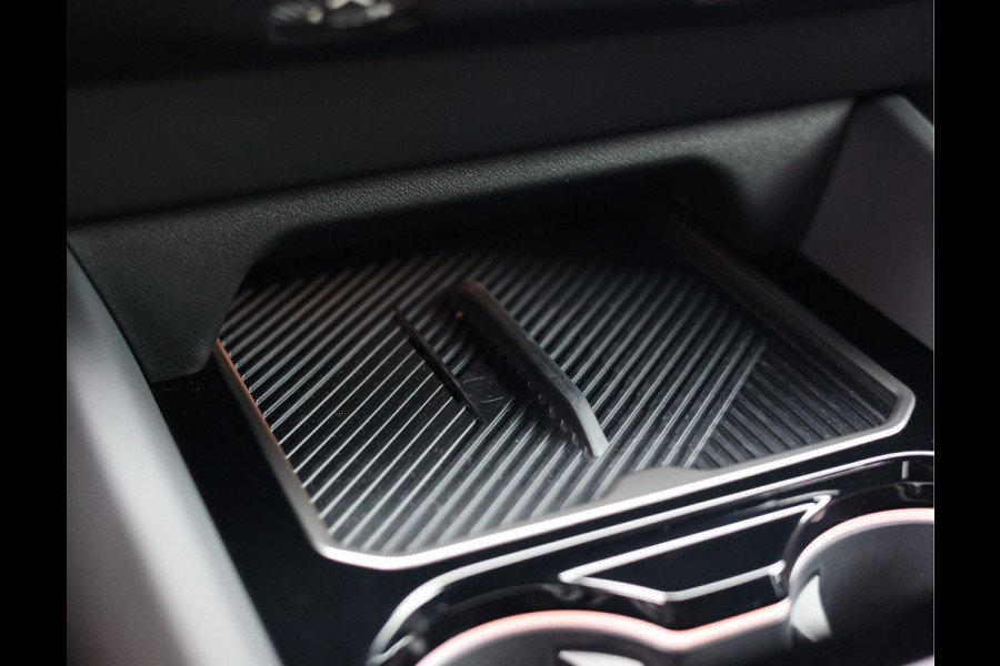 BMW 5 Serie Touring 550e xDrive | Trekhaak - M Sport Pro - Alcantara