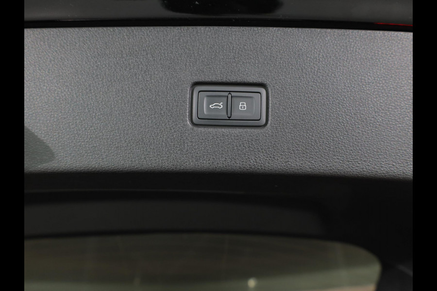 Audi Q8 55 TFSIe quattro Pro Line Plus 380pk | Unieke Auto | Panoramadak | Zeer weinig km's  | 21 inch lichtmetalen velgen | 360 graden camera |