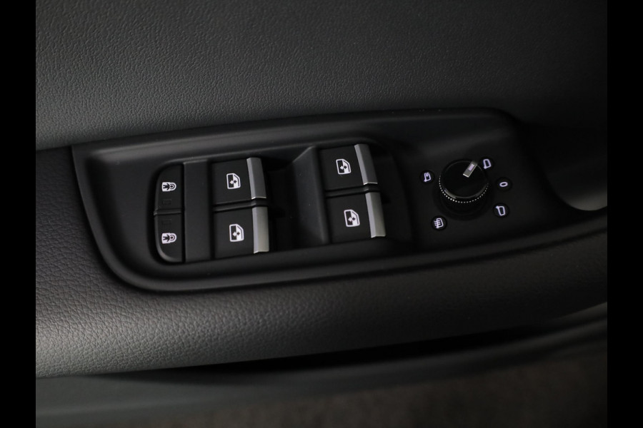 Audi Q8 55 TFSIe quattro Pro Line Plus 380pk | Unieke Auto | Panoramadak | Zeer weinig km's  | 21 inch lichtmetalen velgen | 360 graden camera |