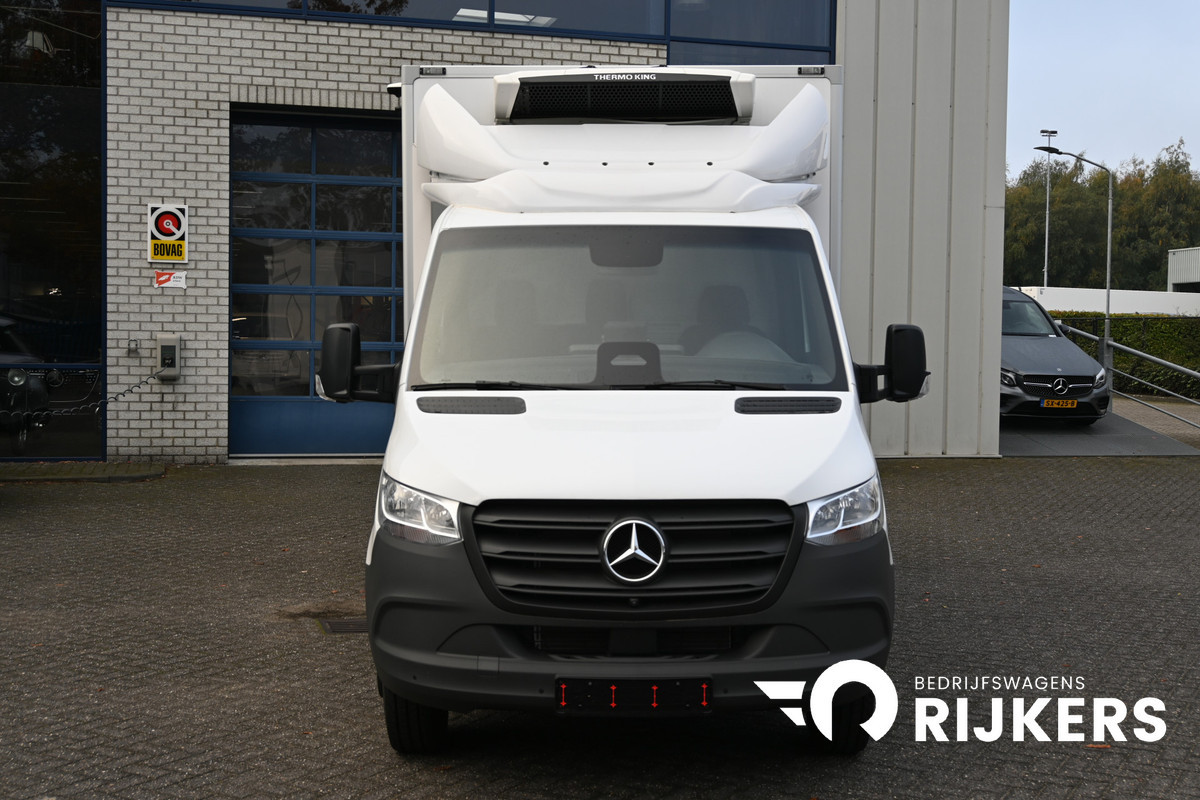 Mercedes-Benz Sprinter 517 CDI Koel-vries Bakwagen met laadklep Thermoking V500 Max D/N koeling