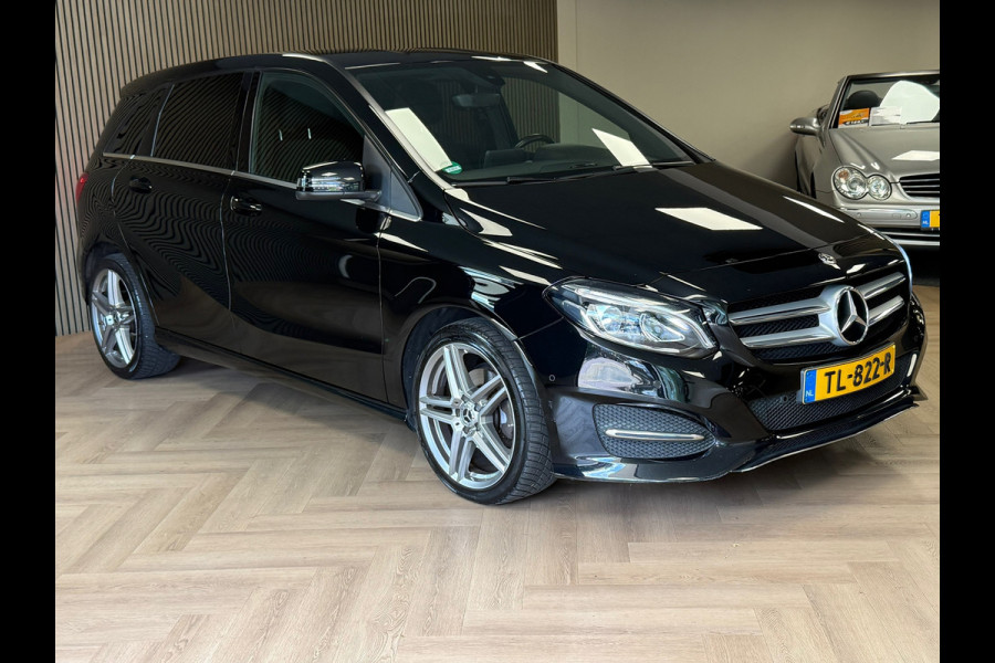 Mercedes-Benz B-Klasse B180 Ambition AUT NAVIGATIE AIRCO CRUISE CONTROL LED XENON PDC TREKHAAK