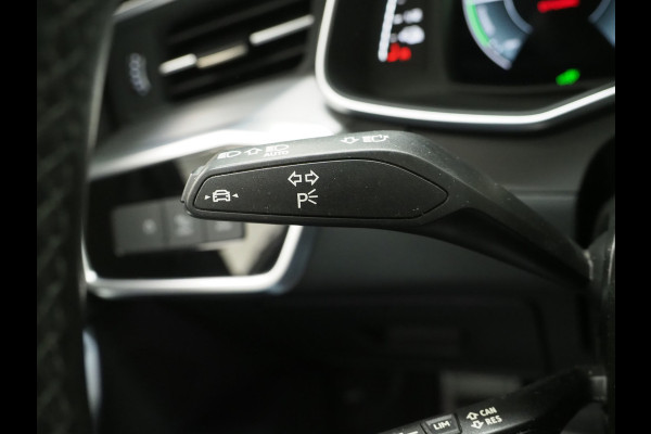 Audi A6 Avant 55 TFSI e quattro Competition Full Black | Panoramadak | B&O Audio | Camera | Keyless | Adaptive Cruise | Sfeerlicht | Carplay