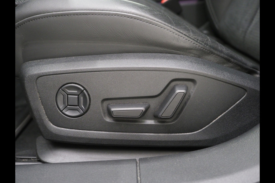 Audi A6 Avant 55 TFSI e quattro Competition Full Black | Panoramadak | B&O Audio | Camera | Keyless | Adaptive Cruise | Sfeerlicht | Carplay