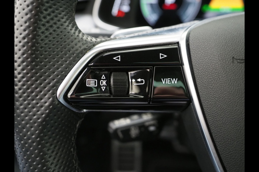 Audi A6 Avant 55 TFSI e quattro Competition Full Black | Panoramadak | B&O Audio | Camera | Keyless | Adaptive Cruise | Sfeerlicht | Carplay