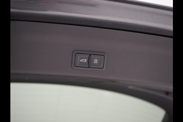 Audi A6 Avant 55 TFSI e quattro Competition Full Black | Panoramadak | B&O Audio | Camera | Keyless | Adaptive Cruise | Sfeerlicht | Carplay