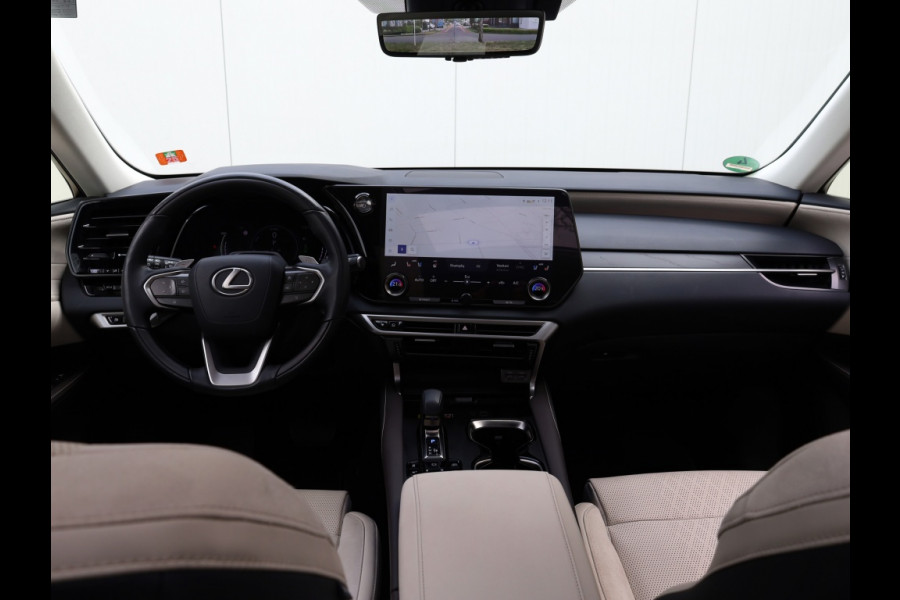 Lexus RX 450h+President Line