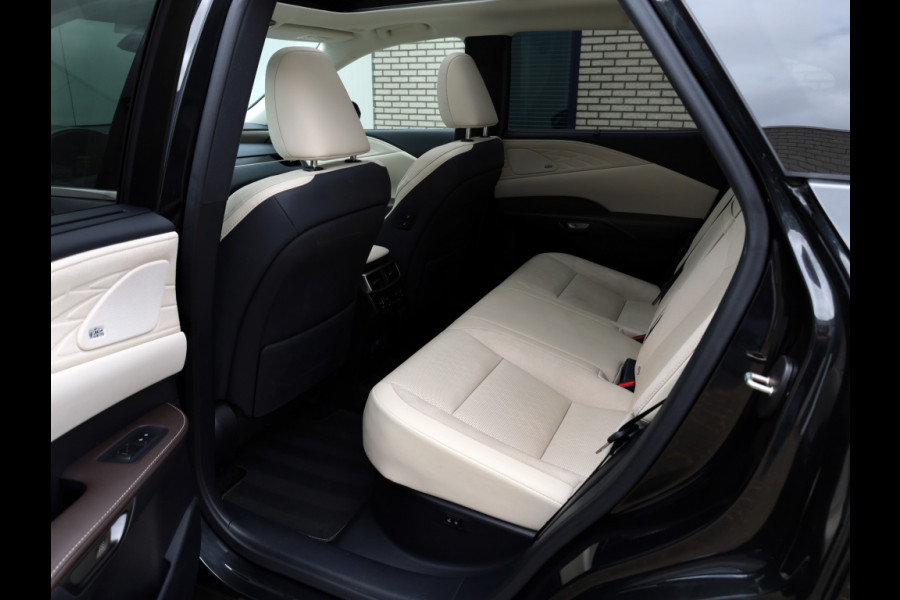 Lexus RX 450h+President Line