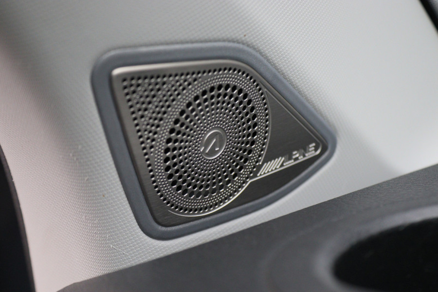 Volkswagen Transporter 2.0 TDI DSG L2H1 30 DC Bulli Leer, 2x Elektr. Schuifdeur, ACC, Camera, Apple Carplay, LED, Trekhaak, 20''