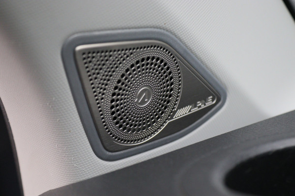 Volkswagen Transporter 2.0 TDI DSG L2H1 30 DC Bulli Leer, 2x Elektr. Schuifdeur, ACC, Camera, Apple Carplay, LED, Trekhaak, 20''