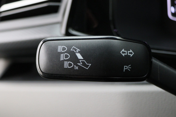 Volkswagen Transporter 2.0 TDI DSG L2H1 30 DC Bulli Leer, 2x Elektr. Schuifdeur, ACC, Camera, Apple Carplay, LED, Trekhaak, 20''