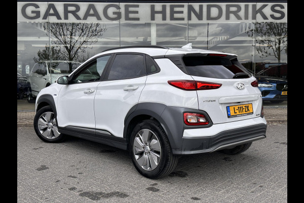 Hyundai Kona EV Fashion 64 kWh | SOH: 96,8% | Sky PANO Dak | HUD | Dodehoek Detectie | ACC |