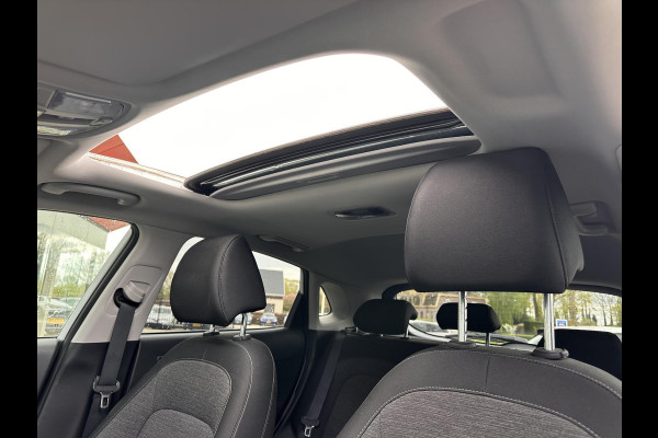 Hyundai Kona EV Fashion 64 kWh | SOH: 96,8% | Sky PANO Dak | HUD | Dodehoek Detectie | ACC |