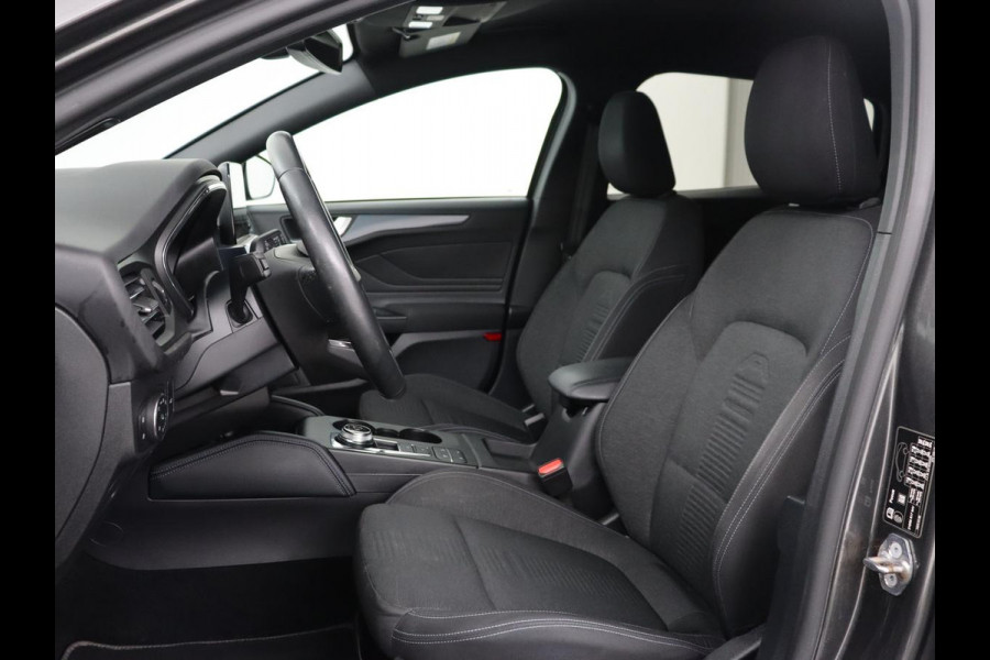 Ford Focus 1.5 EcoBoost Active X Business | Adaptive cruise | Trekhaak | Camera | Carplay | Navigatie | Keyless | Full LED | Parkeerhulp | Climate control | Digital Cockpit | Bluetooth