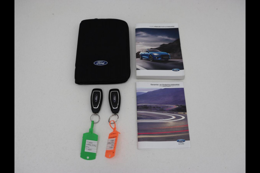 Ford Focus 1.5 EcoBoost Active X Business | Adaptive cruise | Trekhaak | Camera | Carplay | Navigatie | Keyless | Full LED | Parkeerhulp | Climate control | Digital Cockpit | Bluetooth