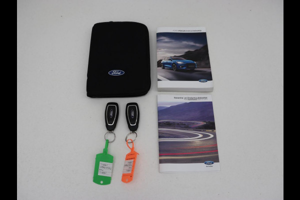 Ford Focus 1.5 EcoBoost Active X Business | Adaptive cruise | Trekhaak | Camera | Carplay | Navigatie | Keyless | Full LED | Parkeerhulp | Climate control | Digital Cockpit | Bluetooth