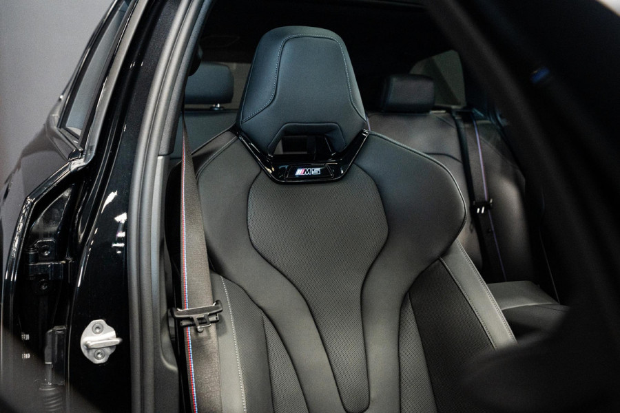 BMW 5 Serie Touring M5 *M Driver’s Package / Bowers & Wilkins / Carbon-interieur / Stoelventilatie / Panorama / Memory / Keyless / Surround-View*