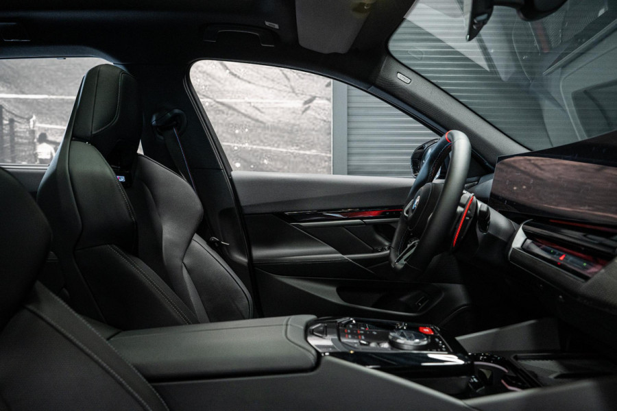 BMW 5 Serie Touring M5 *M Driver’s Package / Bowers & Wilkins / Carbon-interieur / Stoelventilatie / Panorama / Memory / Keyless / Surround-View*