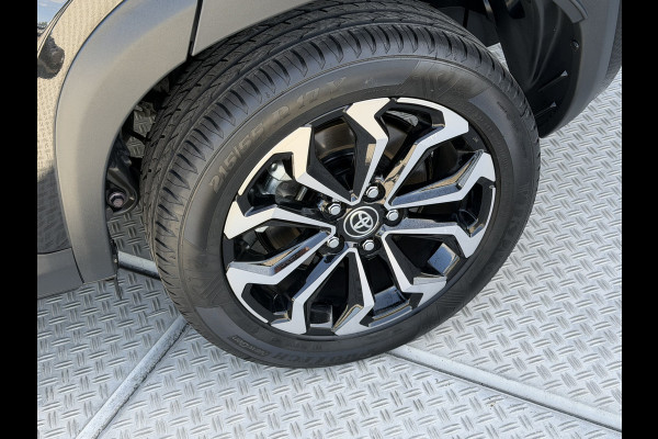 Toyota Yaris Cross 1.5 Hybrid 130 PK AUT Dynamic / Camera / Blind spot / Navigatie