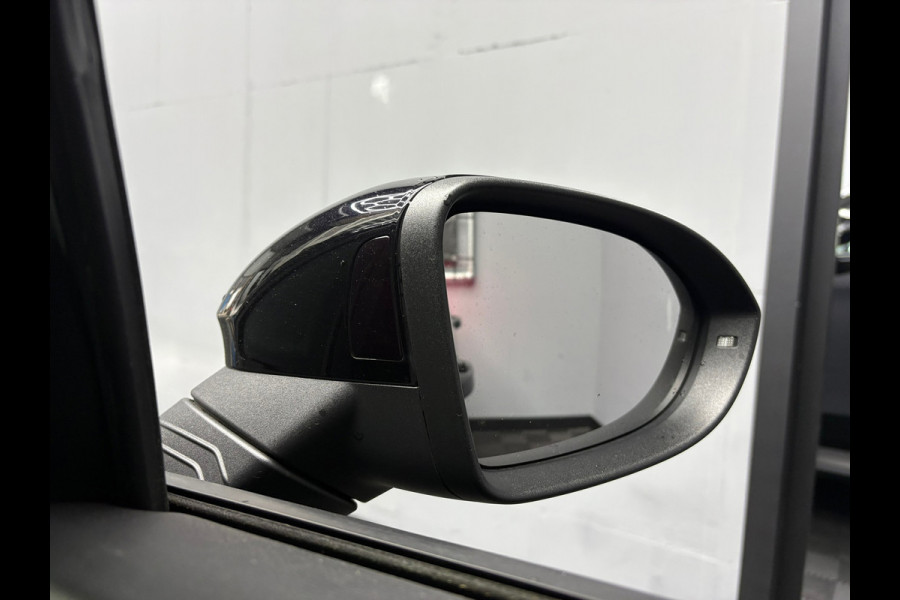 Volkswagen Golf 8 2.0 TSI R 4Motion Akra Pano Leer