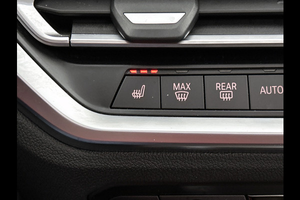 BMW 3 Serie Touring 330e xDrive High Executive M-sport (Panorama, Trekhaak, Camera, Co-Pilot, Stoel+StuurV, Carplay, Etc)