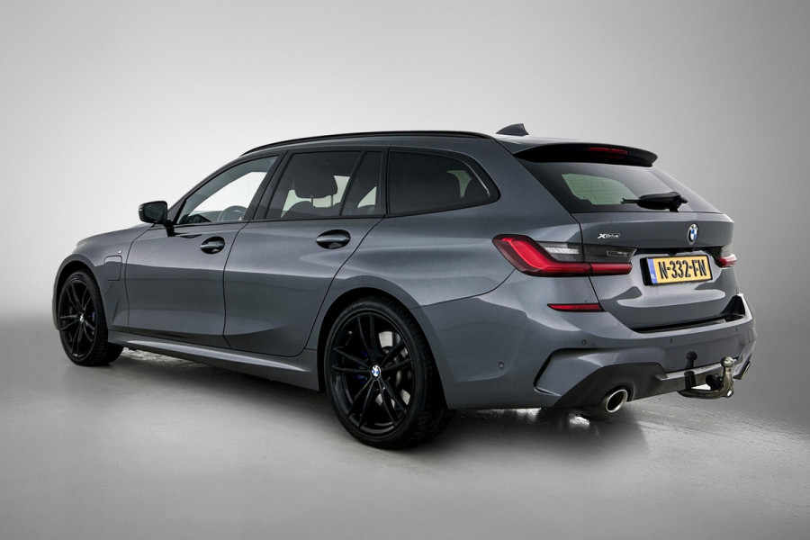 BMW 3 Serie Touring 330e xDrive High Executive M-sport (Panorama, Trekhaak, Camera, Co-Pilot, Stoel+StuurV, Carplay, Etc)