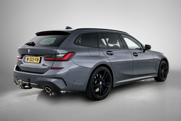 BMW 3 Serie Touring 330e xDrive High Executive M-sport (Panorama, Trekhaak, Camera, Co-Pilot, Stoel+StuurV, Carplay, Etc)