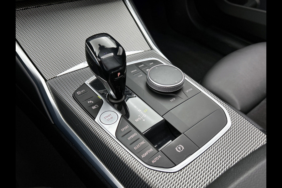BMW 3 Serie Touring 330e xDrive High Executive M-sport (Panorama, Trekhaak, Camera, Co-Pilot, Stoel+StuurV, Carplay, Etc)
