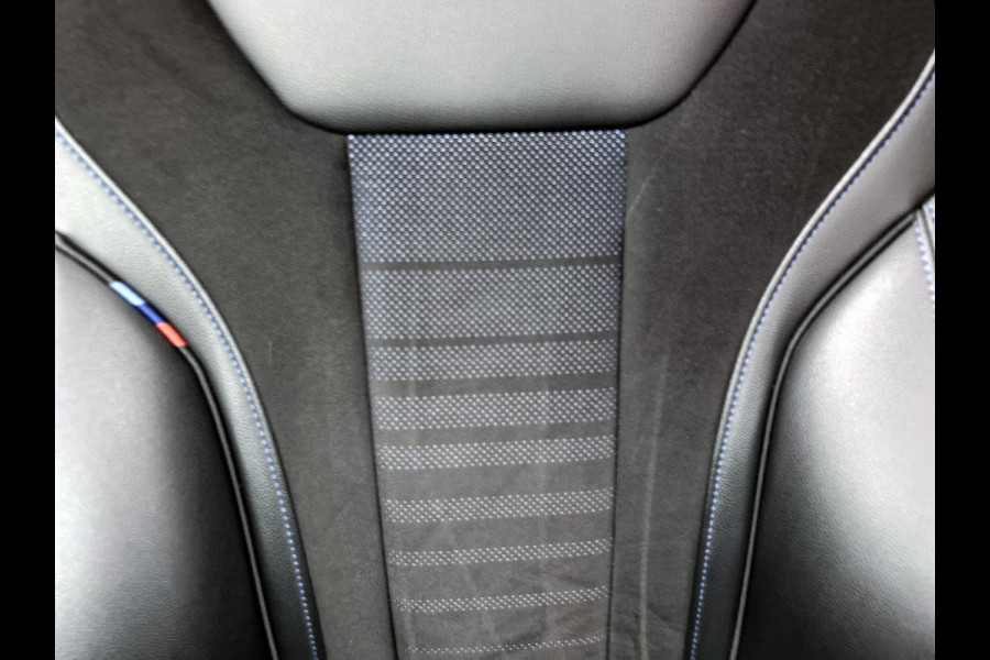 BMW 3 Serie Touring 330e xDrive High Executive M-sport (Panorama, Trekhaak, Camera, Co-Pilot, Stoel+StuurV, Carplay, Etc)